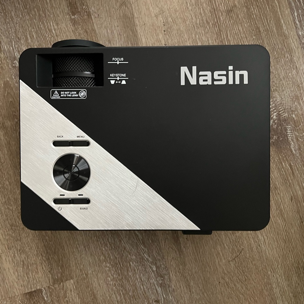 Nasin 1080p full HD projector
